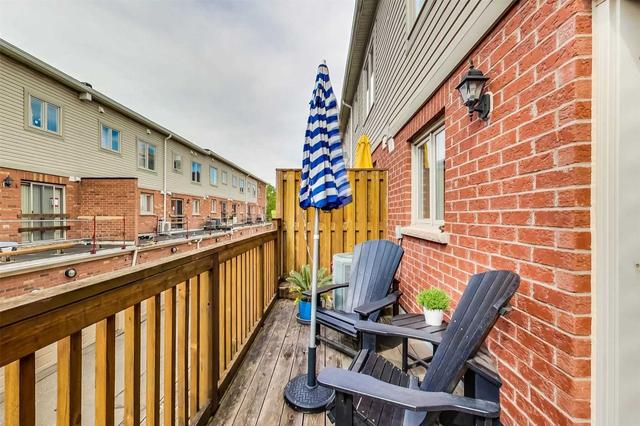 th4 - 130 Tenth St, Townhouse with 2 bedrooms, 3 bathrooms and 2 parking in Toronto ON | Image 14