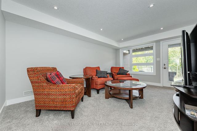 87 - 60 Arkell Rd, Townhouse with 3 bedrooms, 4 bathrooms and 2 parking in Guelph ON | Image 17