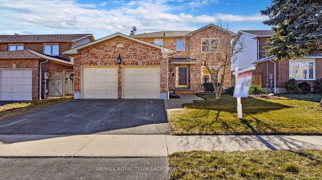 109 Rollo Dr, House detached with 3 bedrooms, 3 bathrooms and 4 parking in Ajax ON | Image 12
