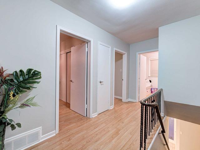 278 Elmhurst Dr, House semidetached with 3 bedrooms, 2 bathrooms and 5 parking in Toronto ON | Image 9