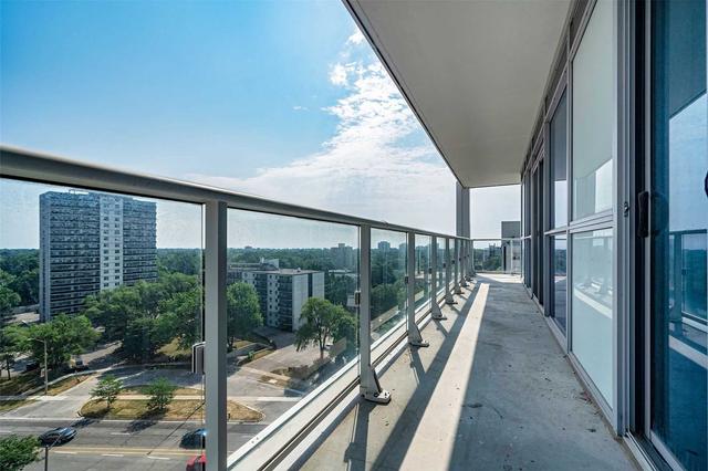 905 - 55 Speers Rd, Condo with 2 bedrooms, 1 bathrooms and 1 parking in Oakville ON | Image 3