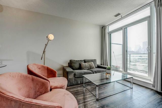706 - 200 Sackville St, Condo with 2 bedrooms, 1 bathrooms and 1 parking in Toronto ON | Image 2