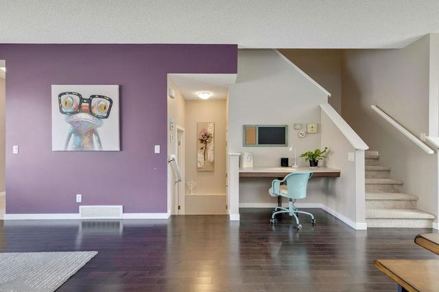 14 Evansborough Crescent Nw, House detached with 3 bedrooms, 2 bathrooms and 2 parking in Calgary AB | Image 7