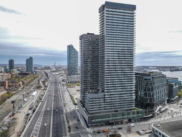 4106 - 15 Lower Jarvis St, Condo with 2 bedrooms, 2 bathrooms and 1 parking in Toronto ON | Image 12