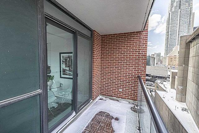 607 - 38 The Esplanade St, Condo with 2 bedrooms, 2 bathrooms and 1 parking in Toronto ON | Image 28