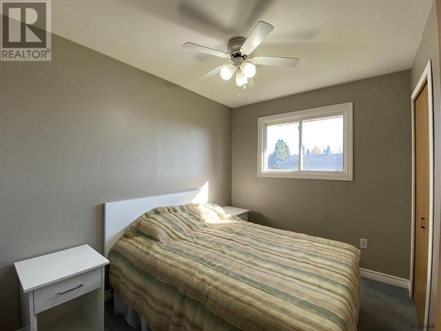 225 Rekela St, House detached with 5 bedrooms, 2 bathrooms and null parking in Timmins ON | Image 11