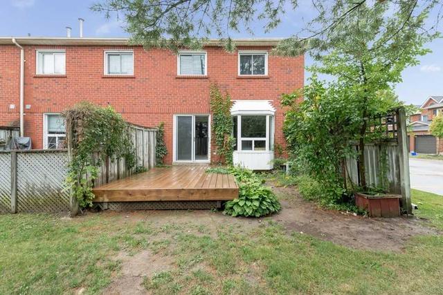 18 - 165 Kozlov St, Townhouse with 3 bedrooms, 4 bathrooms and 1 parking in Barrie ON | Image 3