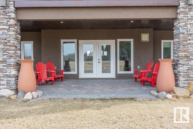 49330 Rge Rd 260, House detached with 5 bedrooms, 5 bathrooms and null parking in Leduc County AB | Image 12
