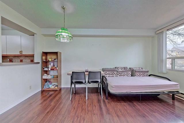 105 - 18 Holborn Crt, Condo with 2 bedrooms, 2 bathrooms and 1 parking in Kitchener ON | Image 32