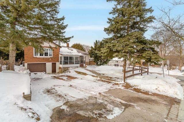 15842 Airport Rd, House detached with 3 bedrooms, 2 bathrooms and 5 parking in Caledon ON | Image 12