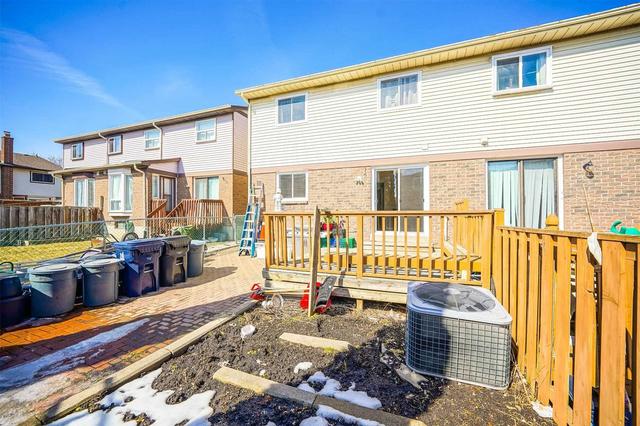 94 Radwell Cres, House semidetached with 3 bedrooms, 3 bathrooms and 3 parking in Toronto ON | Image 21