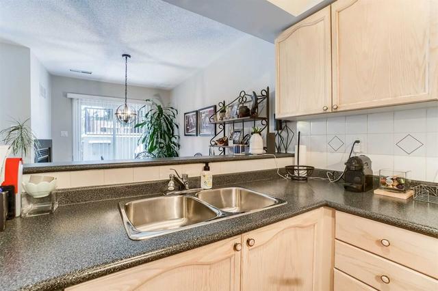 297 - 60 Barondale Dr, Townhouse with 2 bedrooms, 2 bathrooms and 2 parking in Mississauga ON | Image 9