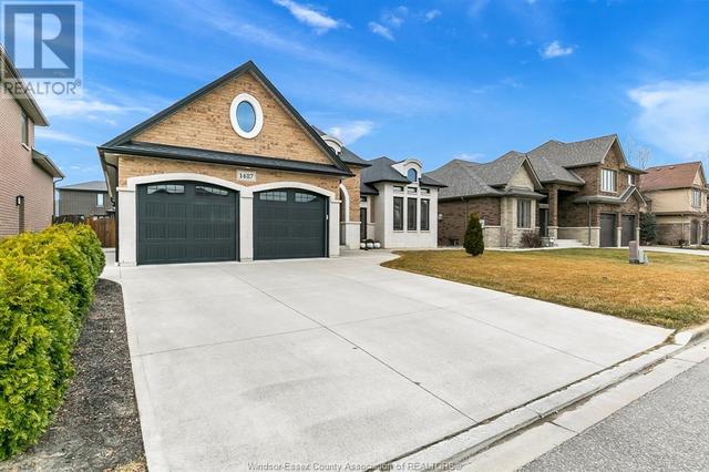 1487 Monticello Street, House detached with 5 bedrooms, 3 bathrooms and null parking in Windsor ON | Image 2
