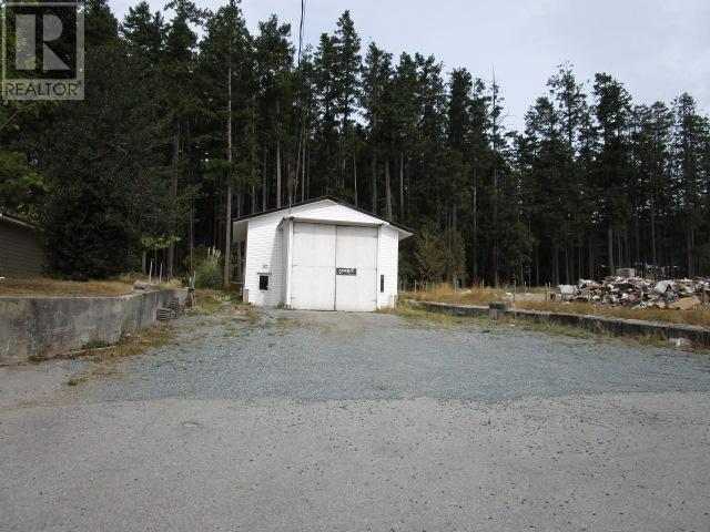 7312 Highway 101, Home with 0 bedrooms, 0 bathrooms and null parking in Sechelt BC | Image 2