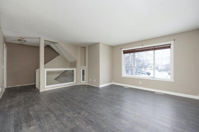 16 - 101 Langevin Road, Home with 3 bedrooms, 2 bathrooms and 2 parking in Wood Buffalo AB | Image 6