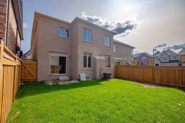 6 Mckee Crt, House detached with 4 bedrooms, 5 bathrooms and 4 parking in Aurora ON | Image 33