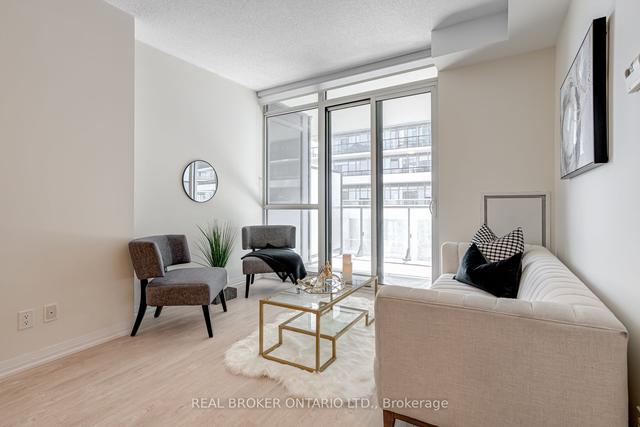 606 - 59 Annie Craig Dr, Condo with 1 bedrooms, 1 bathrooms and 1 parking in Toronto ON | Image 3