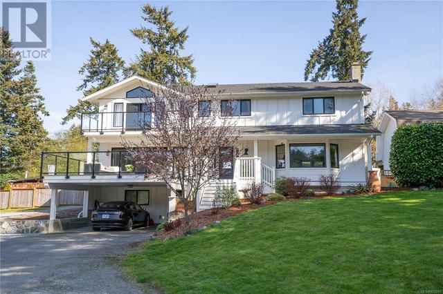 4821 Elk Rd, House detached with 7 bedrooms, 6 bathrooms and 10 parking in Saanich BC | Image 4