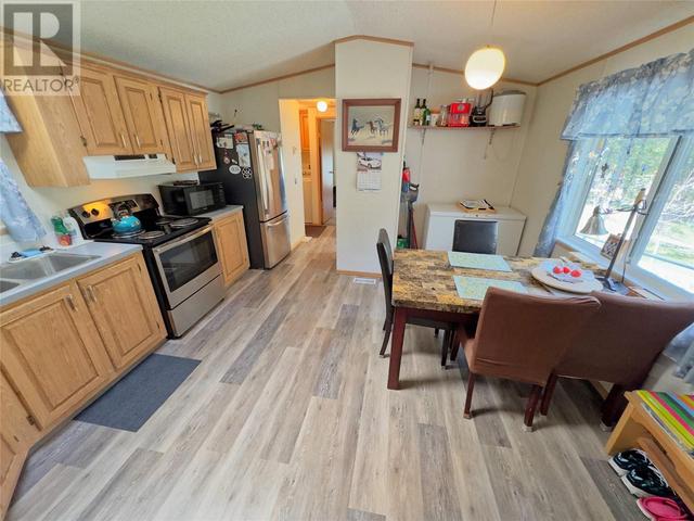 2446 Hwy 3, House other with 2 bedrooms, 2 bathrooms and null parking in Central Kootenay B BC | Image 14
