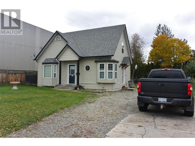 337 Callanan Street, House detached with 5 bedrooms, 3 bathrooms and null parking in Quesnel BC | Image 3