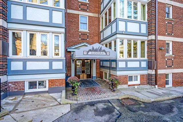 24 - 15-21 Glenfern Ave, Condo with 1 bedrooms, 1 bathrooms and 1 parking in Toronto ON | Card Image