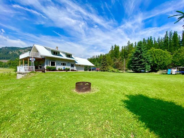 11325 Granby Road, House detached with 4 bedrooms, 3 bathrooms and null parking in Kootenay Boundary D BC | Image 56