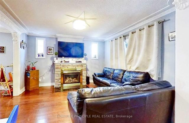 1610 Weston Rd, House detached with 3 bedrooms, 3 bathrooms and 2 parking in Toronto ON | Image 22