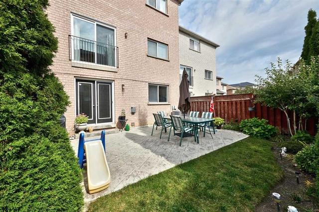 15 Richwood St, House detached with 3 bedrooms, 4 bathrooms and 4 parking in Toronto ON | Image 29