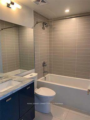 2302 - 290 Adelaide St, Condo with 1 bedrooms, 1 bathrooms and 0 parking in Toronto ON | Image 5