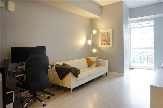 Th11 - 33 Singer Crt, Condo with 1 bedrooms, 2 bathrooms and 1 parking in Toronto ON | Image 4