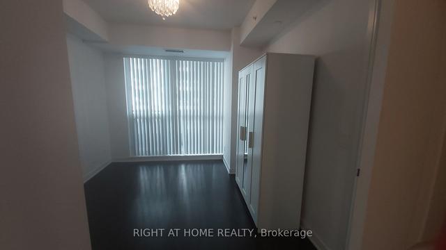907 se - 9199 Yonge St, Condo with 1 bedrooms, 1 bathrooms and 1 parking in Richmond Hill ON | Image 5
