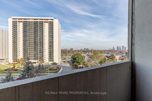 c49 - 288 Mill Rd, Condo with 2 bedrooms, 2 bathrooms and 1 parking in Toronto ON | Image 8