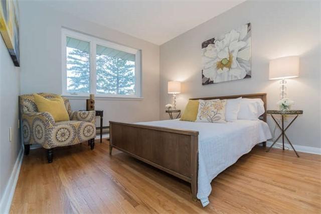 28 Commons Dr, House detached with 3 bedrooms, 2 bathrooms and 3 parking in Toronto ON | Image 6