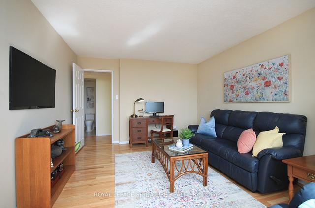 2005 - 75 Wynford Hts Cres, Condo with 3 bedrooms, 2 bathrooms and 2 parking in Toronto ON | Image 21