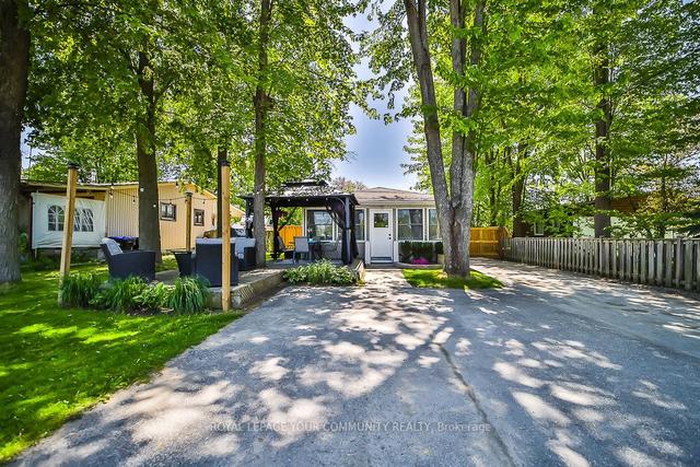 1137 Shore Acres Dr, House detached with 3 bedrooms, 1 bathrooms and 10 parking in Innisfil ON | Image 25