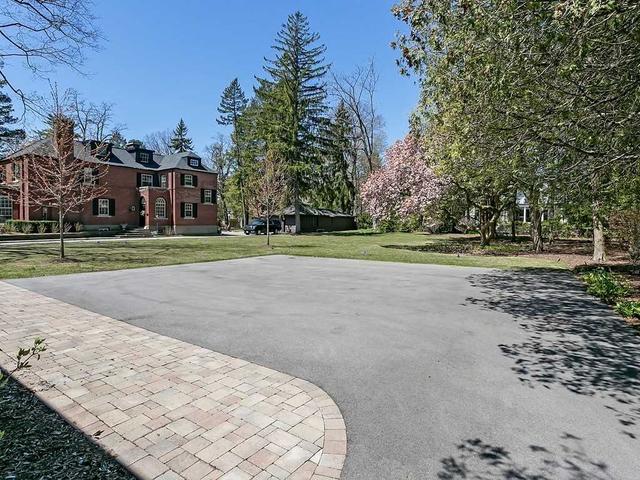 3077 Lakeshore Rd, House detached with 3 bedrooms, 3 bathrooms and 5 parking in Burlington ON | Image 33