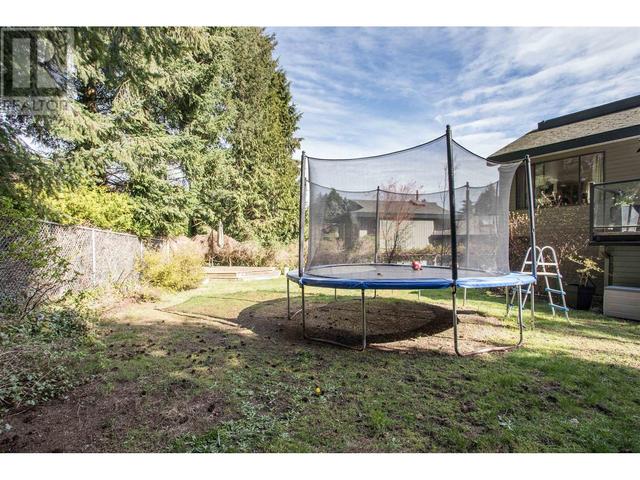 4161 Yuculta Crescent, House detached with 4 bedrooms, 3 bathrooms and 6 parking in Vancouver BC | Image 34