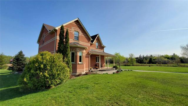 3167 6 Flos Rd W, Home with 4 bedrooms, 4 bathrooms and 13 parking in Springwater ON | Image 23