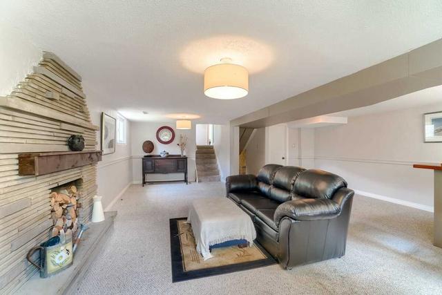 1781 Bonnymede Dr, House semidetached with 3 bedrooms, 2 bathrooms and 3 parking in Mississauga ON | Image 22