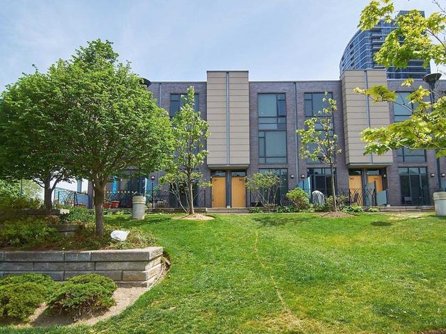 th 66 - 27 Valhalla Inn Rd, Townhouse with 4 bedrooms, 3 bathrooms and 1 parking in Toronto ON | Image 29