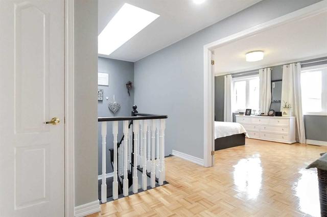 103 Saint Damian Ave, House detached with 3 bedrooms, 3 bathrooms and 3 parking in Vaughan ON | Image 21