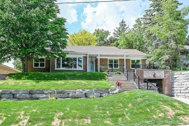 41 Parkside Dr, House detached with 3 bedrooms, 2 bathrooms and 2 parking in Brantford ON | Image 1