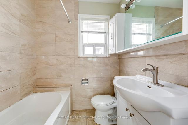 59 Aldgate Ave, House detached with 2 bedrooms, 2 bathrooms and 6 parking in Toronto ON | Image 16