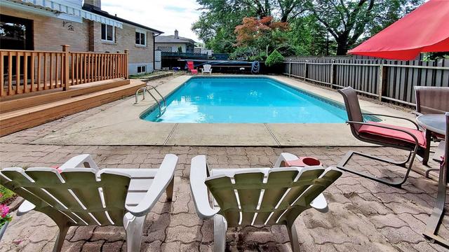 40 Donnacona Cres, House detached with 4 bedrooms, 2 bathrooms and 3 parking in Toronto ON | Image 33