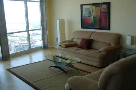 lph 2 - 219 Fort York Blvd, Condo with 2 bedrooms, 2 bathrooms and 1 parking in Toronto ON | Image 4