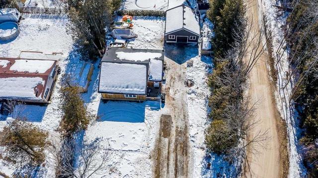 1081 Larch St, House detached with 2 bedrooms, 1 bathrooms and 9 parking in Innisfil ON | Image 24