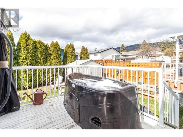 1028 - 2440 Old Okanagan Highway, House other with 3 bedrooms, 2 bathrooms and 2 parking in Tsinstikeptum  9 BC | Image 27