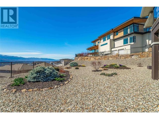 1376 Mine Hill Drive, House detached with 4 bedrooms, 3 bathrooms and 2 parking in Kelowna BC | Image 14