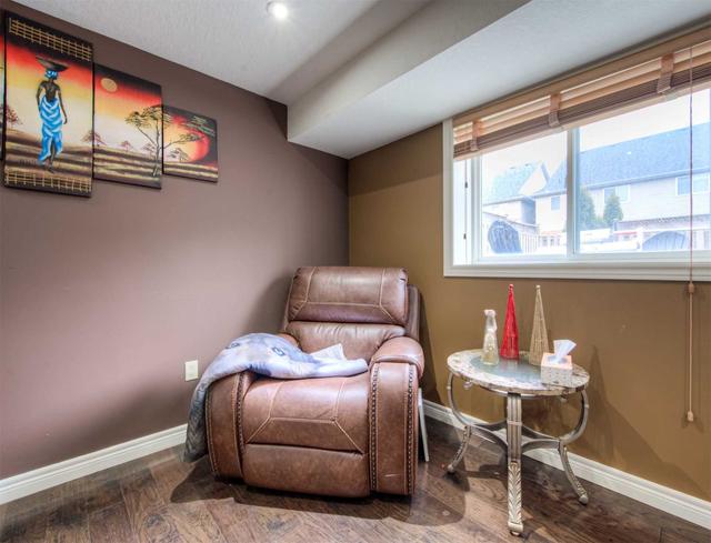 9 Darling Cres, House detached with 3 bedrooms, 3 bathrooms and 5 parking in Guelph ON | Image 33