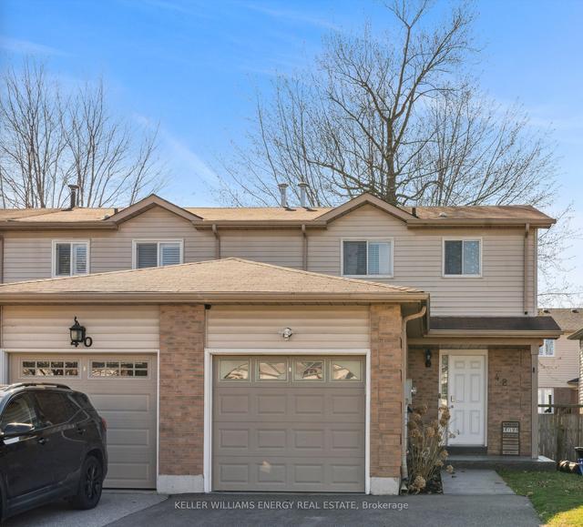 42 Bushford St, House attached with 3 bedrooms, 2 bathrooms and 4 parking in Clarington ON | Image 1